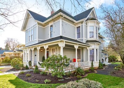 Water Street Inn Silverton Oregon- Exterior